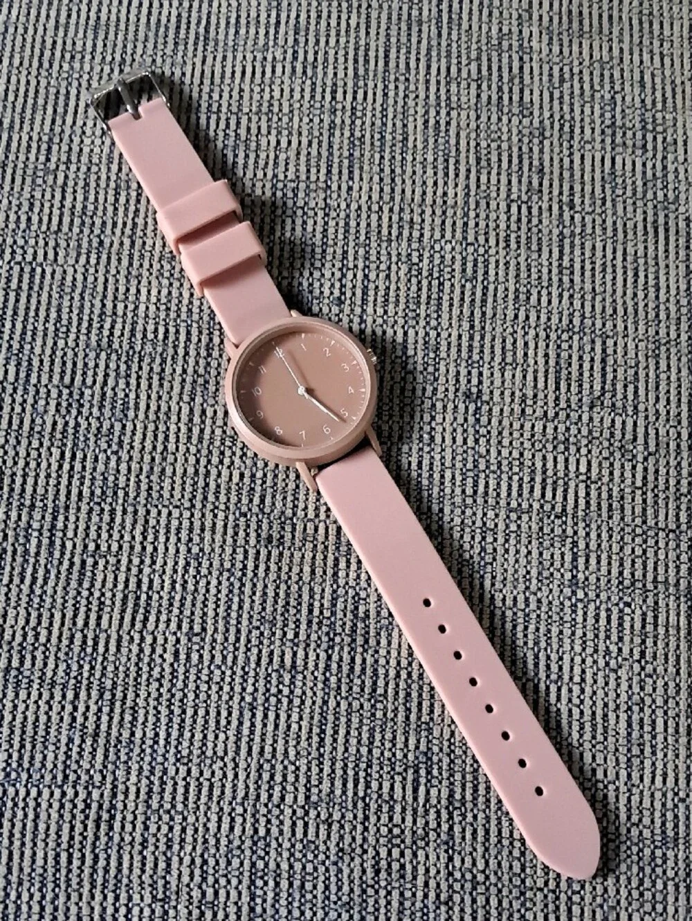 Minimalist Pink Silicone Analog Watch